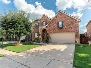 Building Photo - 10901 Capri Dr