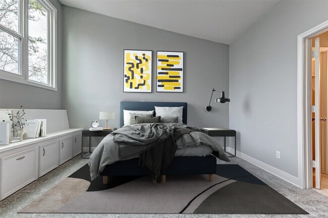 Building Photo - 1727 Cloister Dr