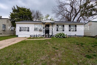 Building Photo - 3 Bed | 1 Bath in North Tulsa!