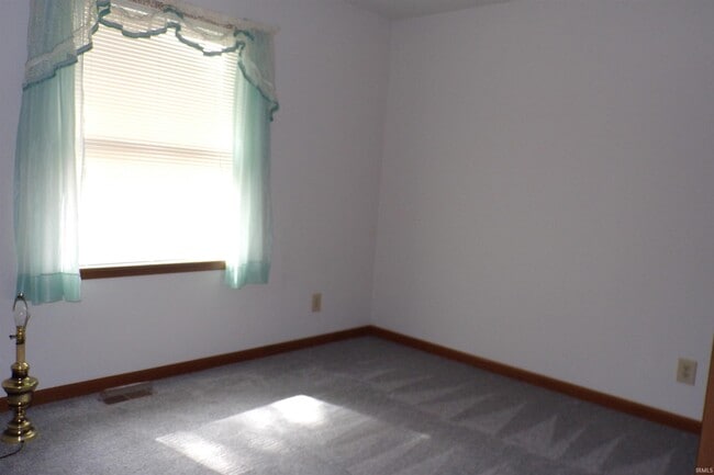 Building Photo - 7623 S 750 E