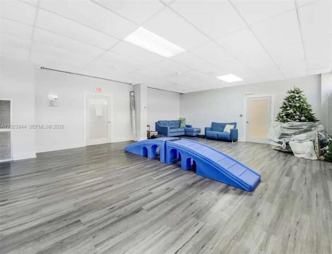 Building Photo - 209 N Fort Lauderdale Beach Blvd