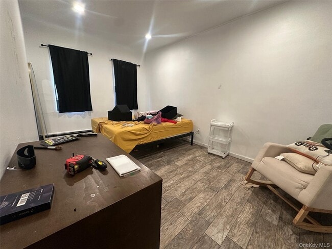 Building Photo - 8 Lafayette St