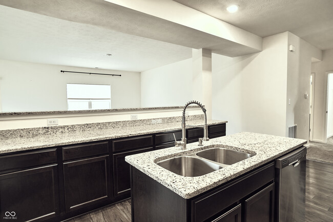 Building Photo - 681 N Crystal Dr