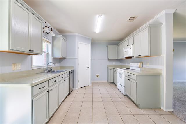 Building Photo - 2504 Quail Ridge Rd
