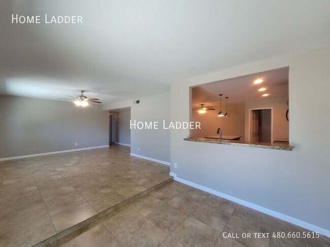Building Photo - 6102 W Mauna Loa Ln