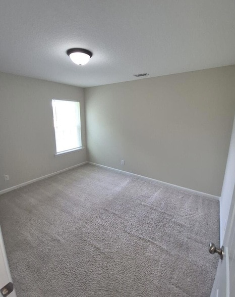 Building Photo - 33 Trask Cir
