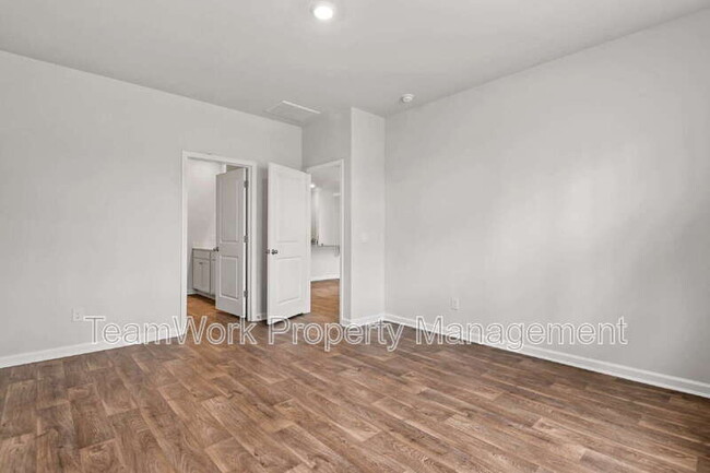 Building Photo - 413 Broad Elm Wy
