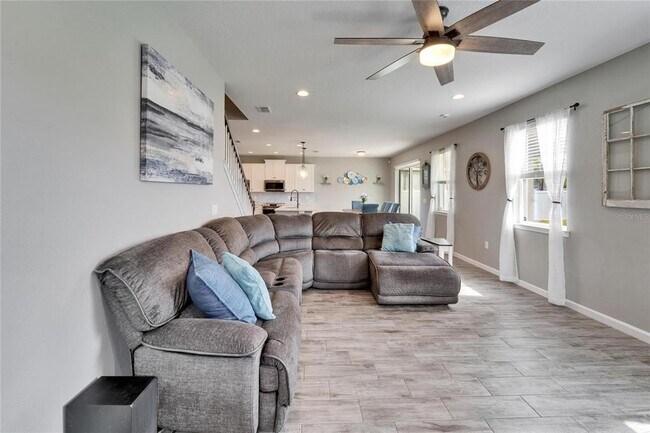 Building Photo - 13113 Rain Lily Dr