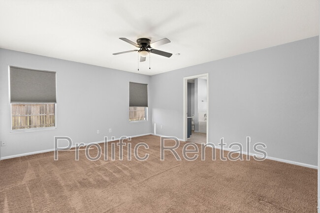 Building Photo - 3308 Catalina Dr