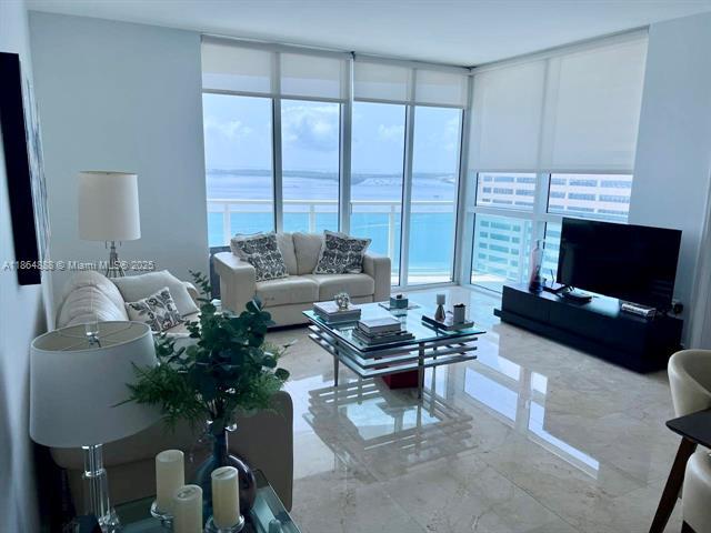 Building Photo - 950 Brickell Bay Dr