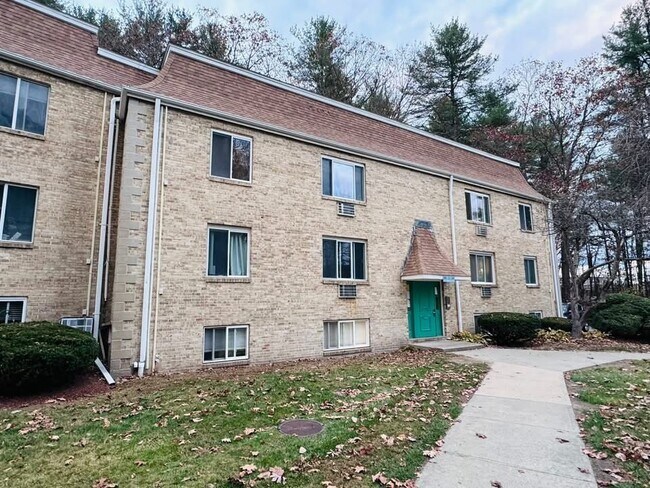 Building Photo - 300 Swanson Rd