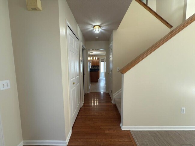 Building Photo - 1929 Harley Dr