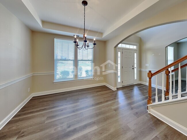 Building Photo - 15721 Seafield Ln