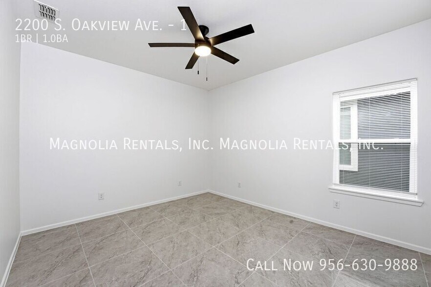 Building Photo - 2200 S Oakview Dr