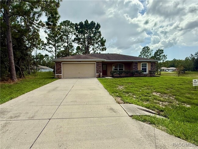 Primary Photo - 5768 N Summerfield Point