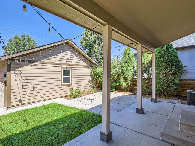 Building Photo - COMING IN  May!!!!!!  Spacious 4 Bedroom, ...