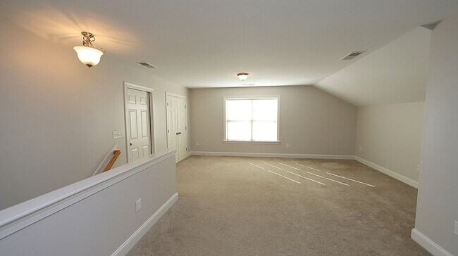 Building Photo - Lovely Bungalow-Style Home Near Downtown Fuquay!