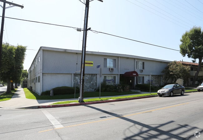Building Photo - Continental Etiwanda Apartments