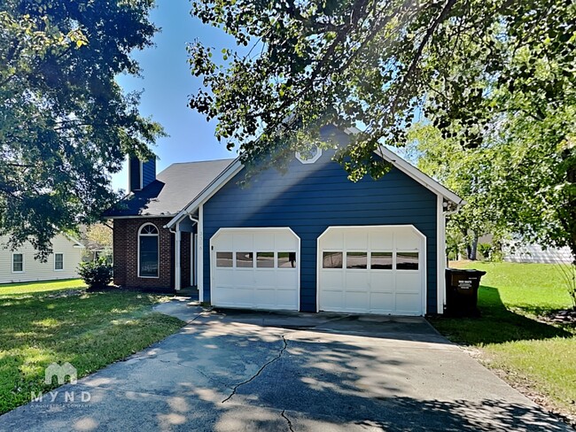 Building Photo - 3306 Woodland Park Rd