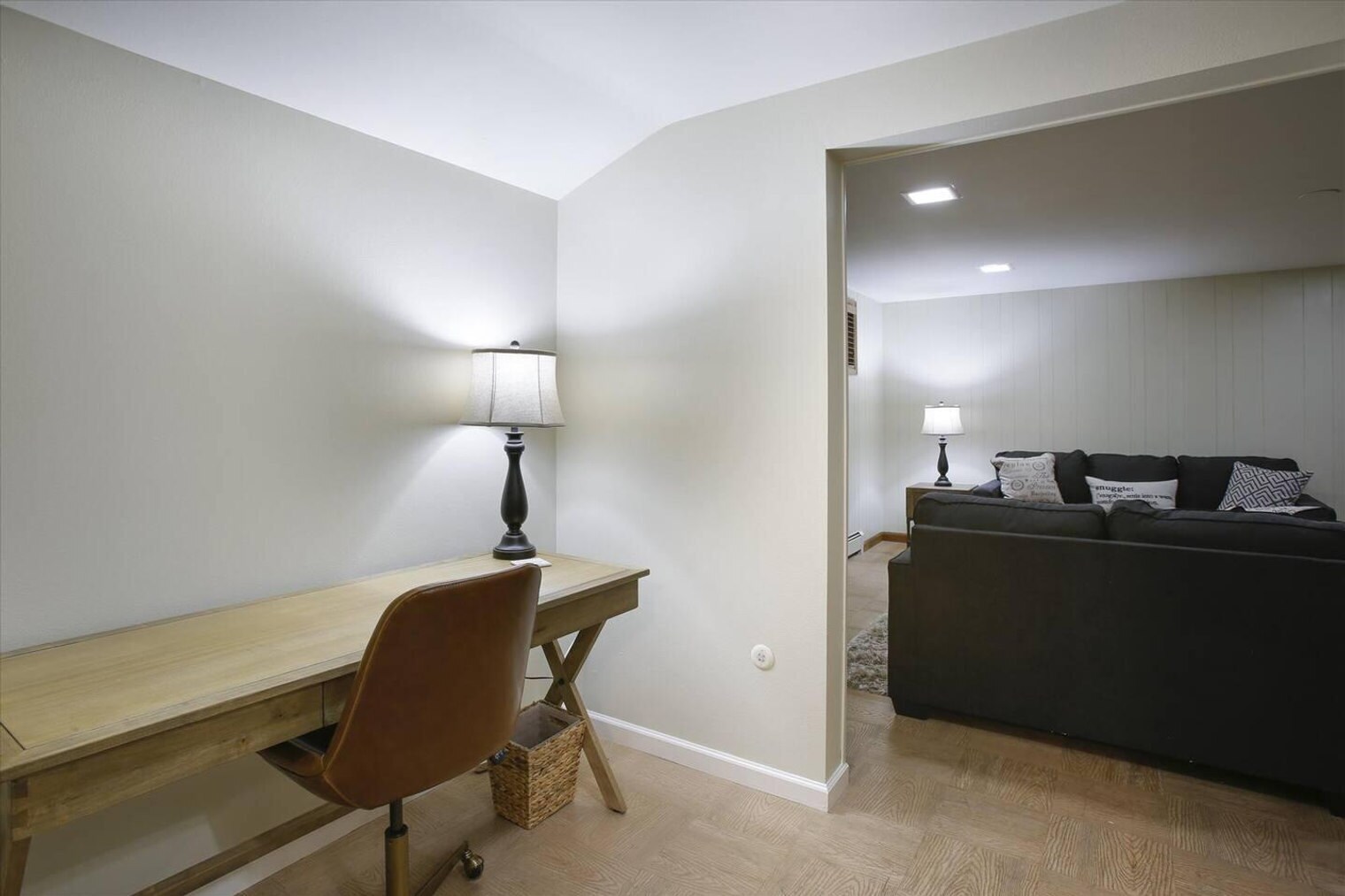 Building Photo - 1908 Pawnee Dr