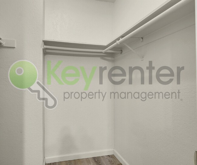 Building Photo - 6385 Bonham Cir