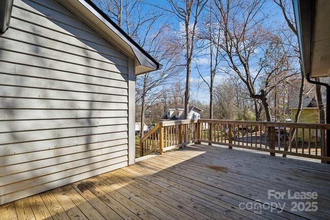 Building Photo - 259 Unionville - Indian Trail Rd W