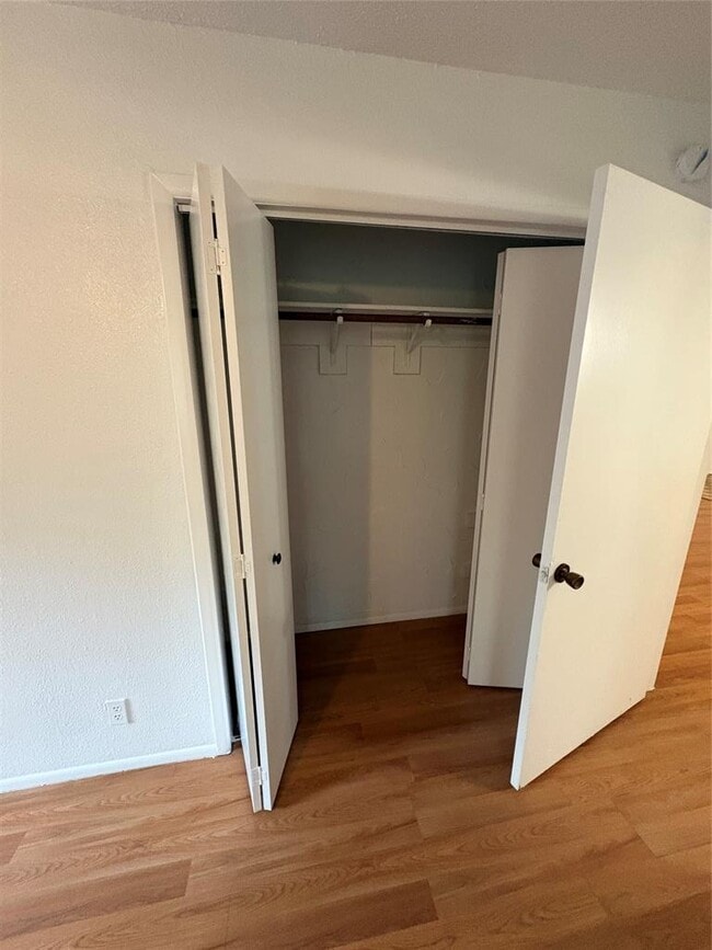 Building Photo - 1011 Chesapeake Dr