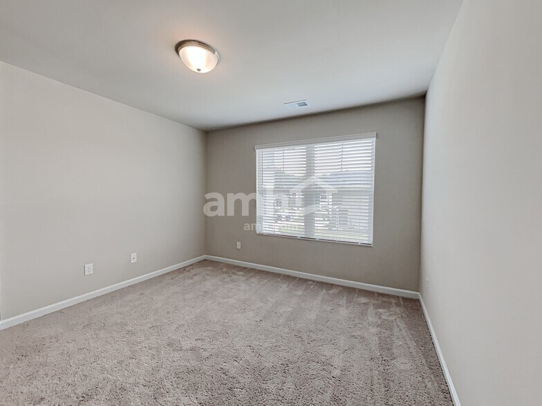 Building Photo - 358 Winston Cir