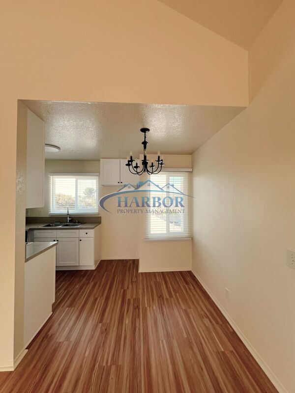 Building Photo - 4567 W 159th St