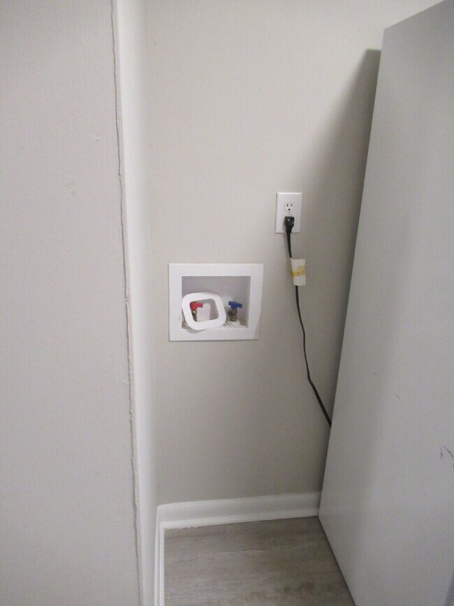 Building Photo - Brick Duplexes in Lincolnton – Now Ready for Lease!