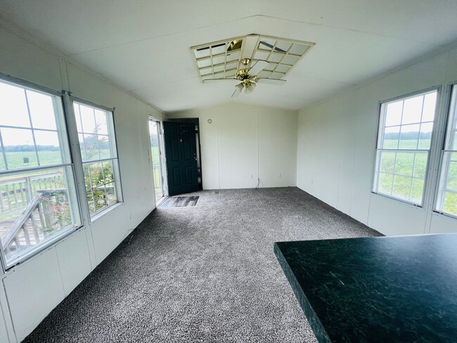 Building Photo - 2 BR, 2 BA Singlewide in Great Location in...