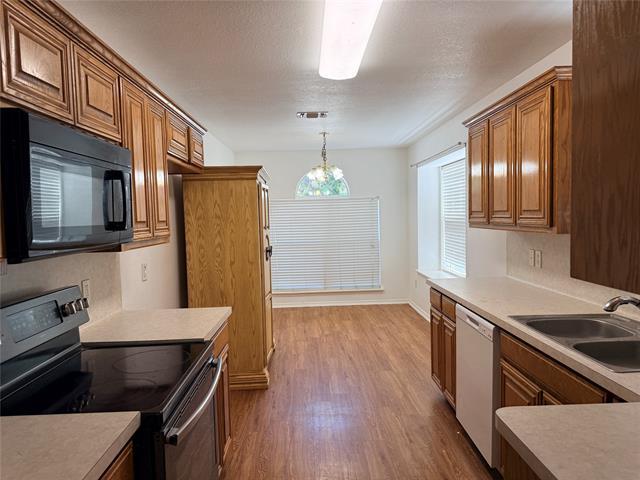 Building Photo - 4305 Hayes St