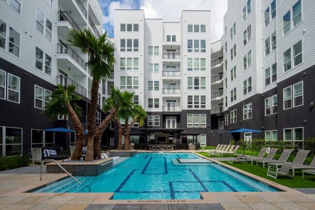 Building Photo - 1 bedroom in Houston TX 77007