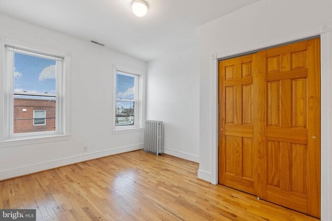 Building Photo - 732 Tasker St