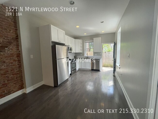 Building Photo - 1521 N Myrtlewood St