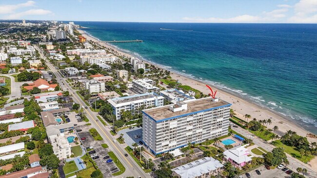 Building Photo - 800 SE 20th Ave