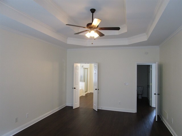 Building Photo - 3188 Creek Trace W