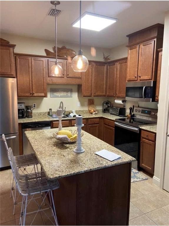 Building Photo - 728 Amador Avenue