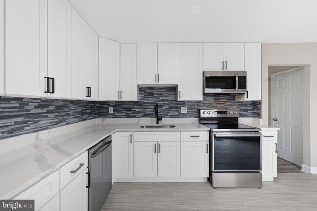 Building Photo - 18 W Orndorff Dr