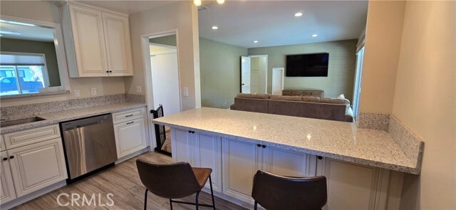 Building Photo - 3244 Hackett Ave