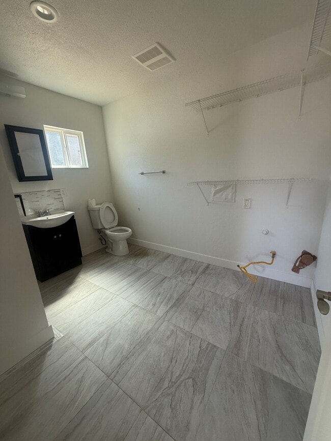 Building Photo - 7820 Old Auburn Rd