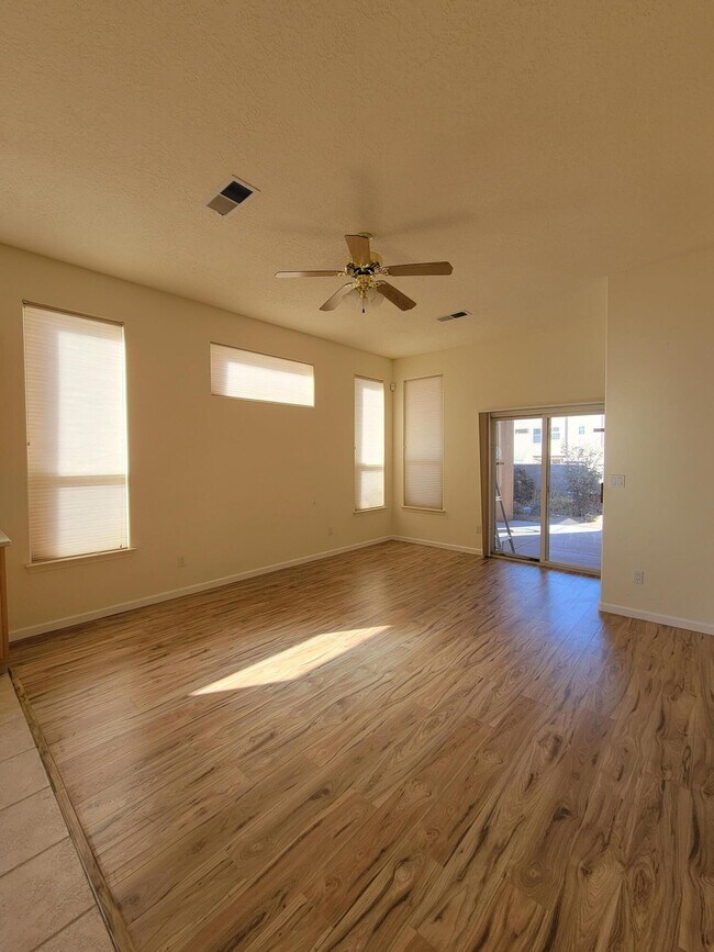 Building Photo - 6323 Goldfield Pl NE