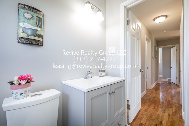 Building Photo - 1131 Rahn St