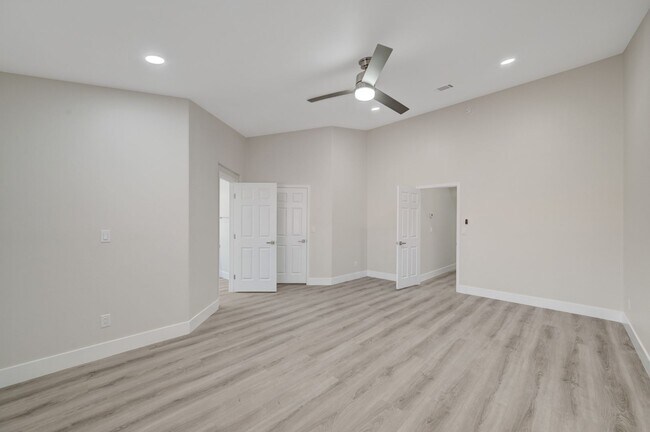 Building Photo - Remodeled Single Story, 4 Bedroom Home in Desert Shores