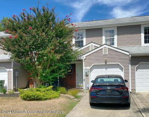 Building Photo - 64 Holly Dr