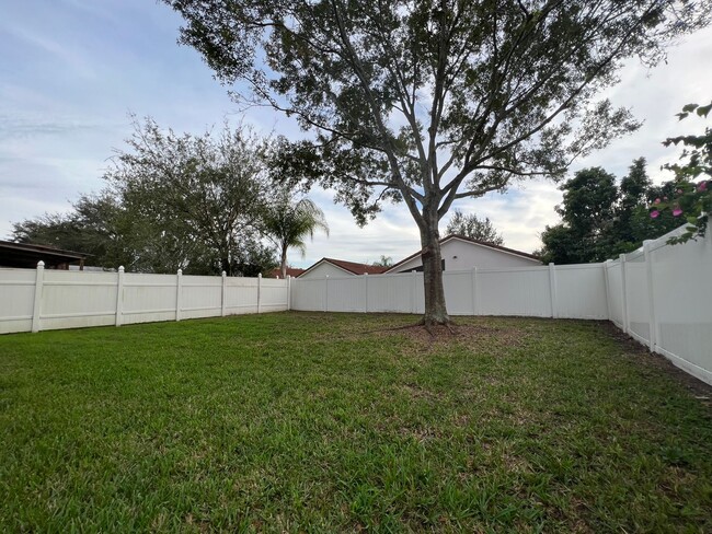 Building Photo - Newly Renovated 4/2.5 home in Waterford La...