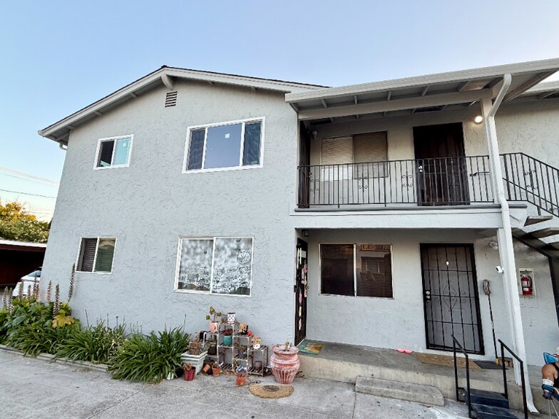 Building Photo - 2322 Mammoth Dr