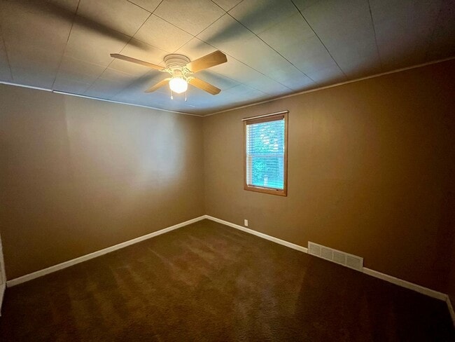 Building Photo - 3 Bed 1 Bath Single Family Home in Wausau