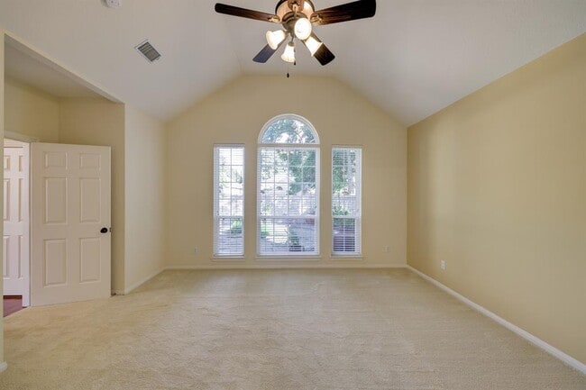 Building Photo - 5022 Coral Gables Dr