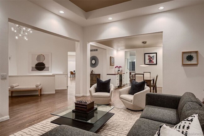 Building Photo - Extravagant home with lots to offer!